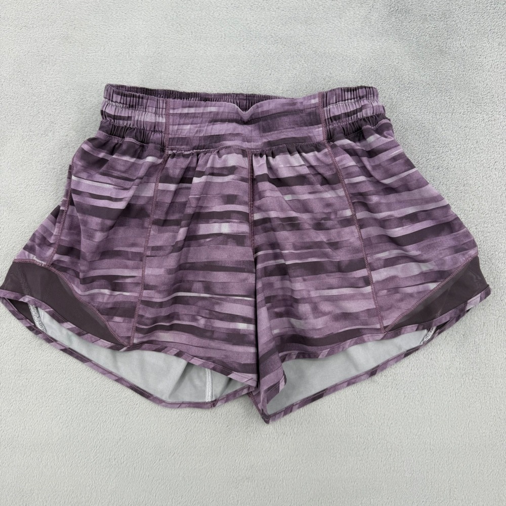 Lululemon Hotty Hot Short II Long 4" Mid Rise Purple Gym Womens Size 6